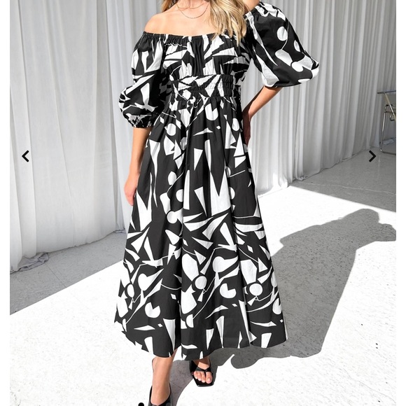 Women’s NWT Blue/White Laylani Dress - Picture 5 of 8